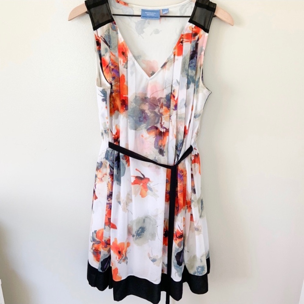 NWOT Vera Wang floral dress